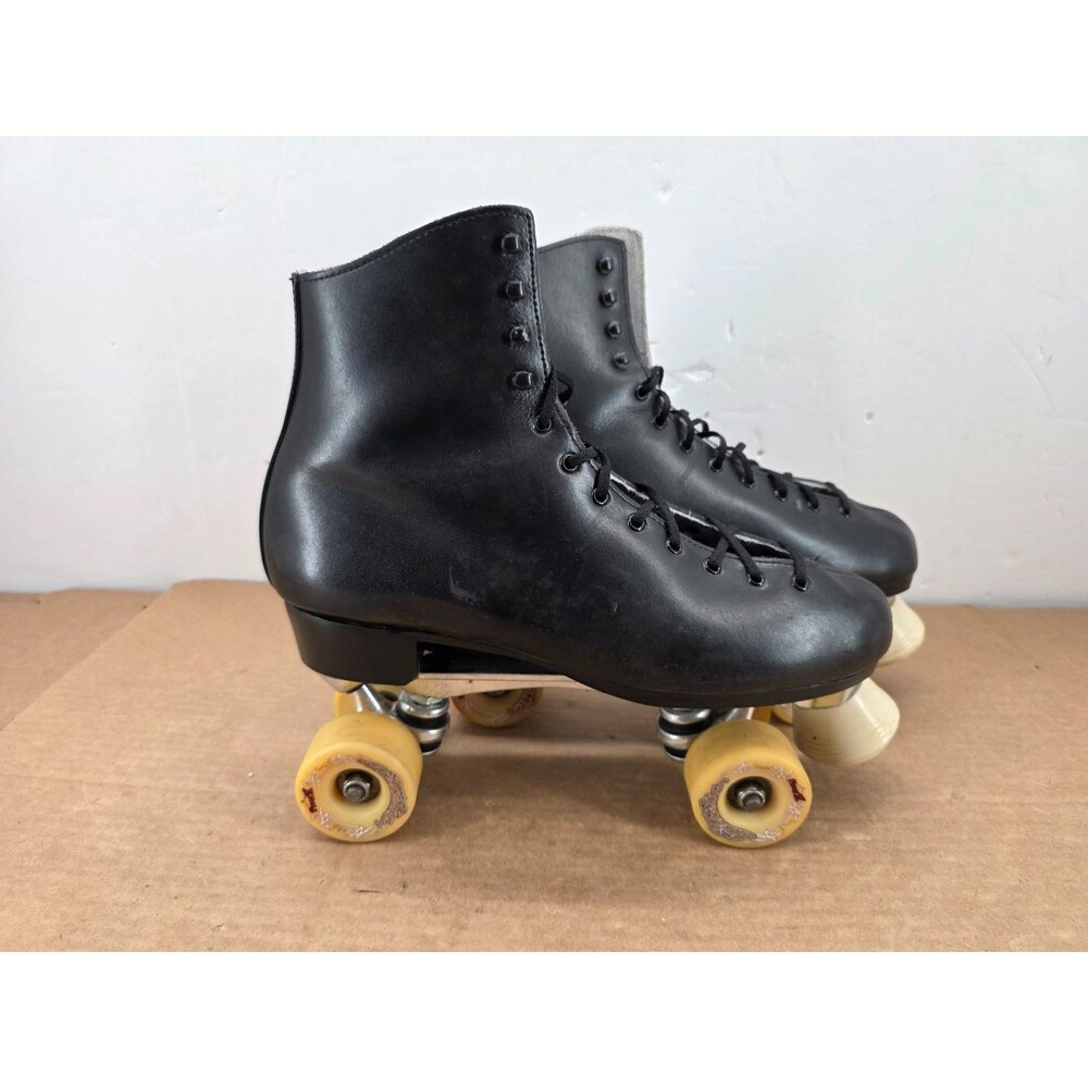 Dominion Canada Black Boot Roller Skates Size 11 Sure Grip X8L carry bag